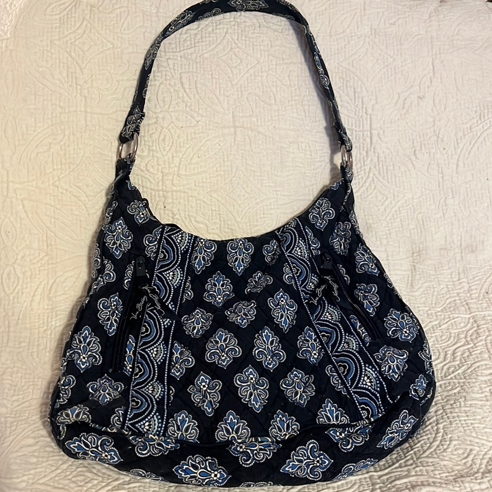 Vera Bradley Blue Paisley Purse/Bag/2 Outside Zippered Pockets/2 Inside Pockets.